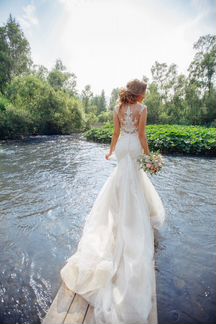 Свадебное платье