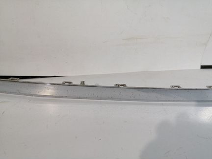 Volkswagen Touareg 2014-18 молдинг бампера задний