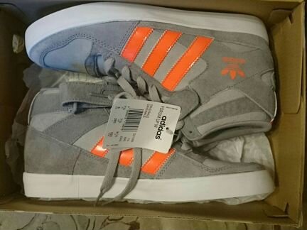 Сникерсы Adidas новые