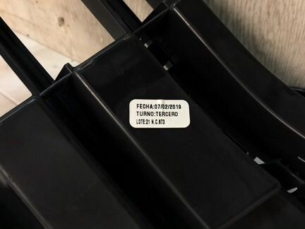 Решетка бампера передняя нижняя Volkswagen Jetta