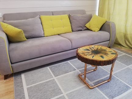 Придиванный столик лофт