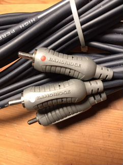 Межблочный видео-кабель 3 RCA- 3 RCA, 3 m, new