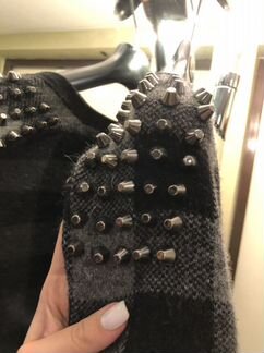 Кардиган с шипами