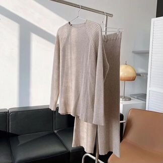 Трикотажный костюм