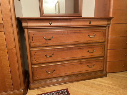 Комод из массива дерева