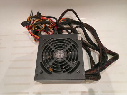 Блок питания Zalman LE2 700W