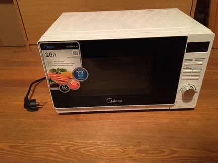 Микроволновая печь Midea AG 720C4E-W