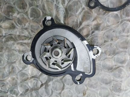 Помпа Ниссан Тиида