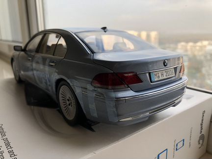 1/18 Kyosho Bmw 760Li E66 Hydrogen