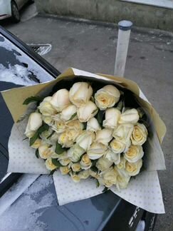 51 роза букет белых роз