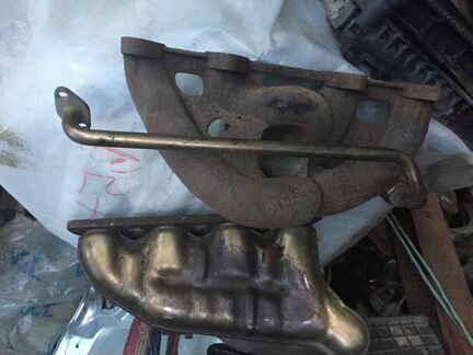 Коллектор выпускной 2.0л 130лс VW Passat b5 plus