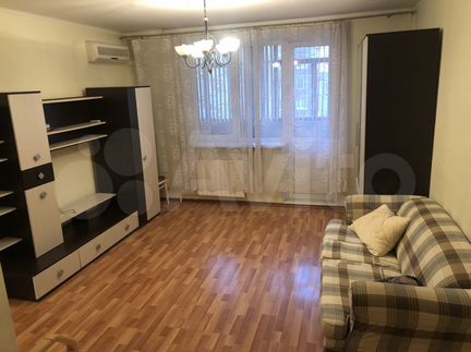 1-к квартира, 42 м², 4/9 эт.