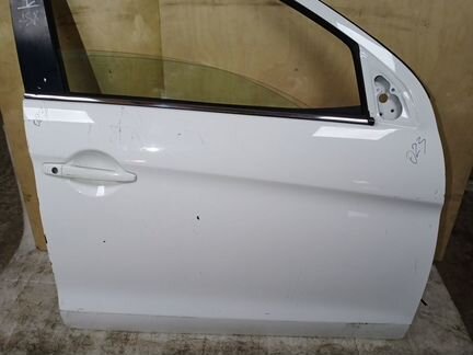 Дверь передняя правая Mitsubishi asx митсубиси асх