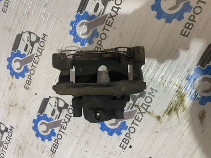 Суппорт тормозной передний левый Mercedes-Benz