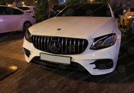 Mercedes E 213 решетка радиатора GT хром